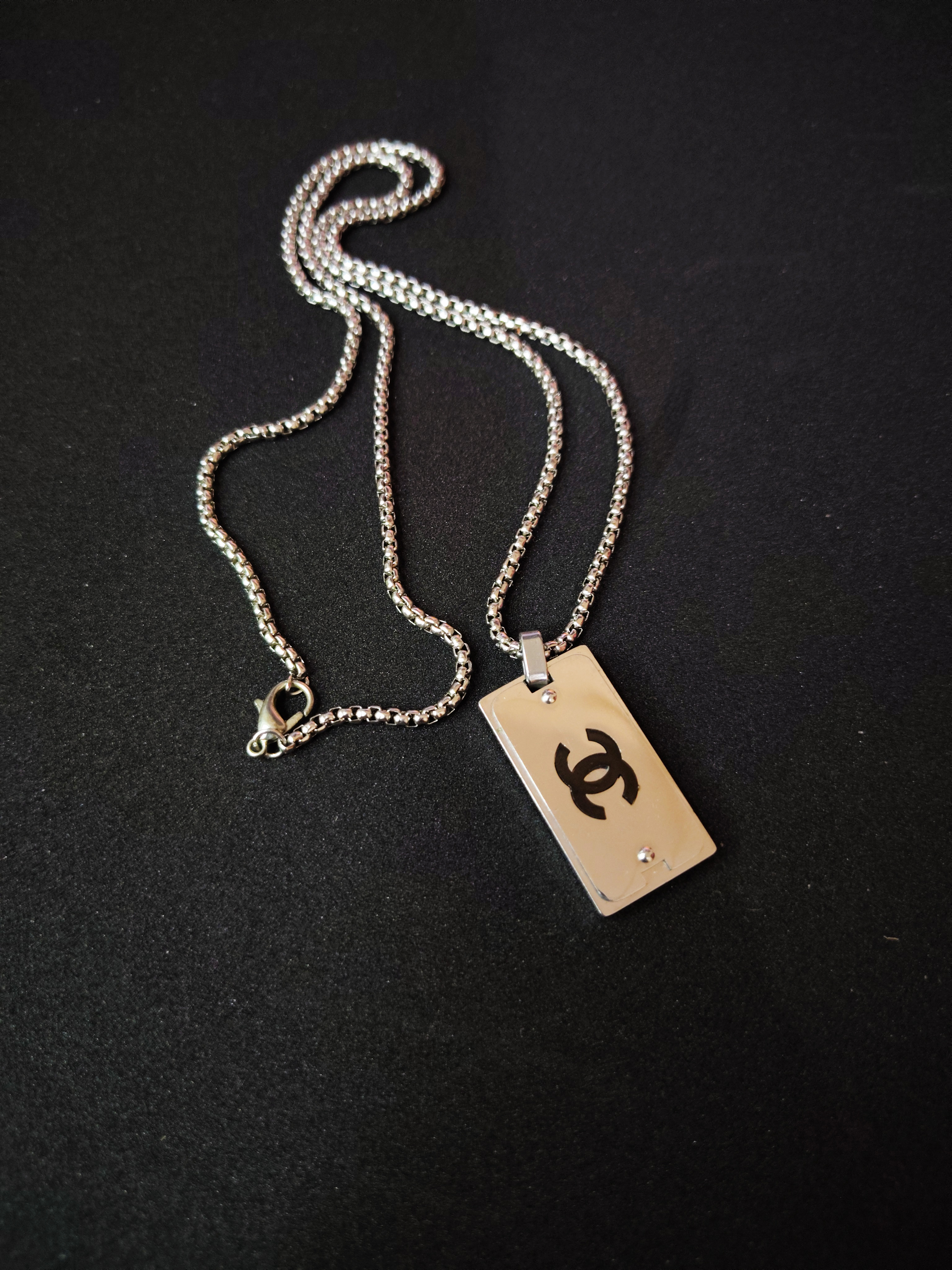 Premium Stainless Steel Rectangle Pendant Necklace for Men Minayer