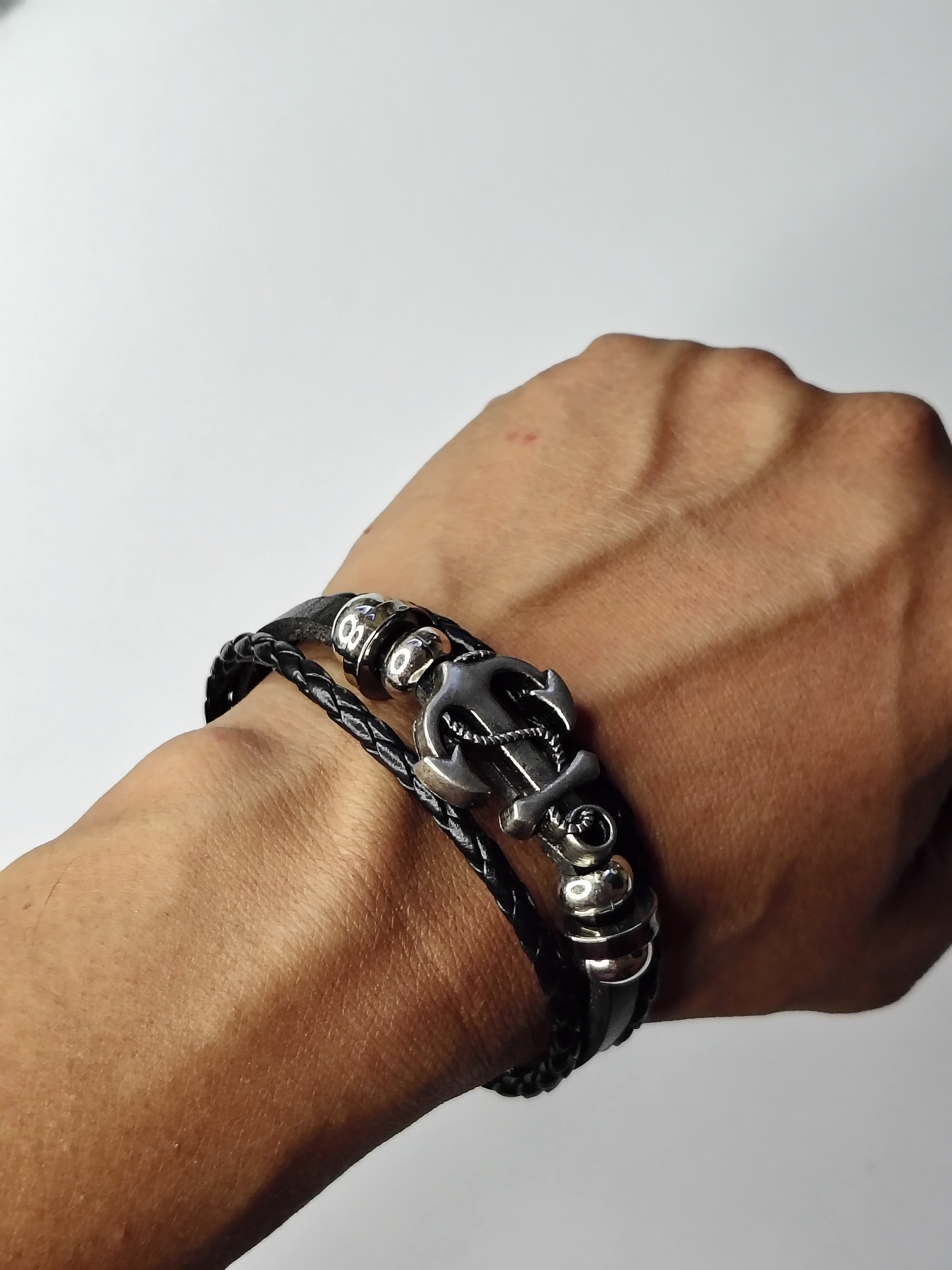 minayer-leather-bracelet